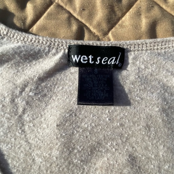 Wet Seal screen print t-shirt “Cute but psycho” size S - Picture 2 of 3